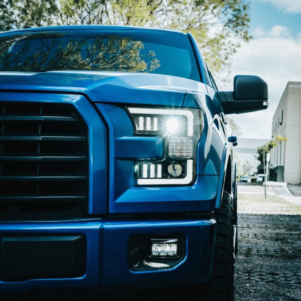 Ford F150 15-17 Projector Headlights in Smoked/Black