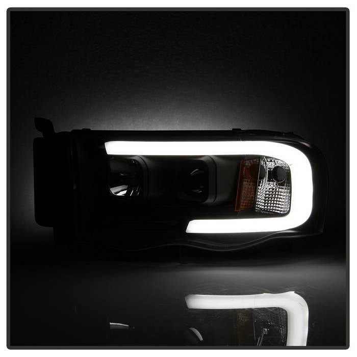Dodge Ram 1500 02-05 / Ram 2500/3500 03-05 Light Bar Projector Headlights - Black