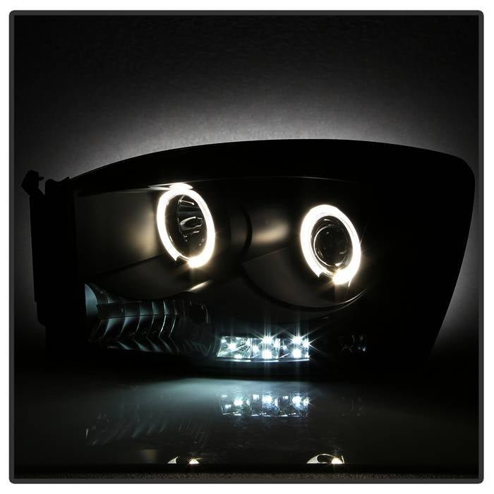 Dodge Ram 1500 06-08 / Ram 2500/3500 06-09 Projector Headlights  - Black