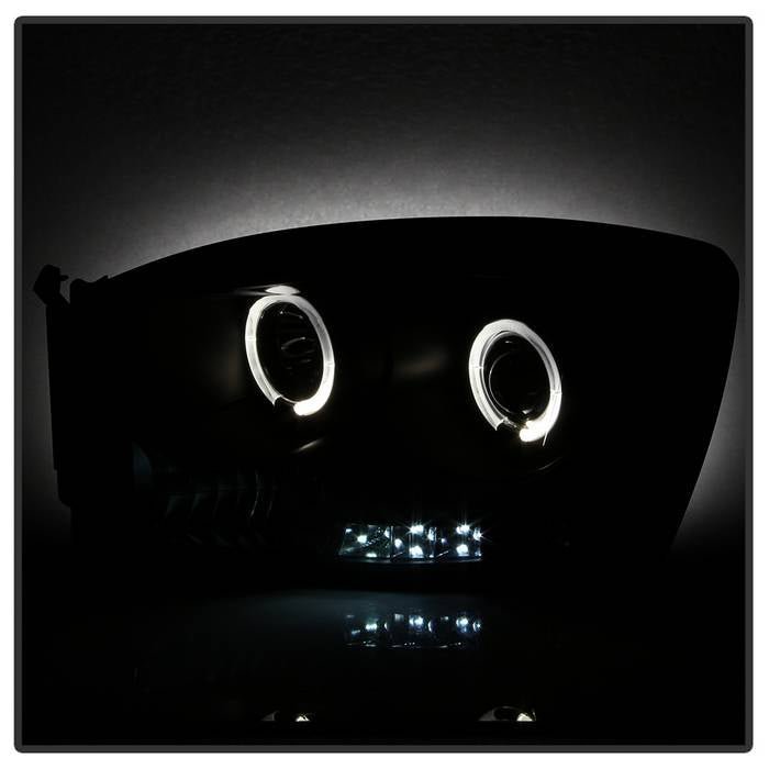 Dodge Ram 1500 06-08 / Ram 2500/3500 06-09 Projector Headlights - LED Halo - Black Smoke
