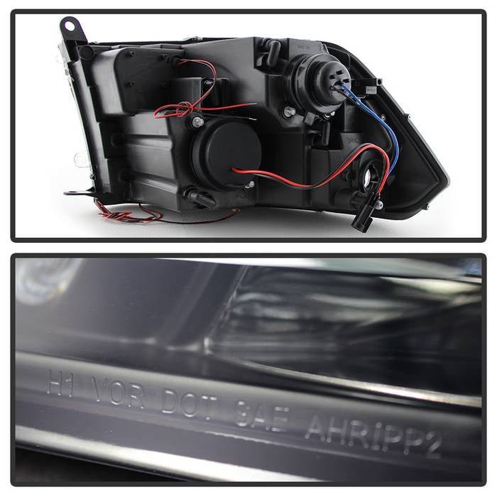 Dodge Ram 1500 09-18 / Ram 2500/3500 10-19 Projector Headlights Black