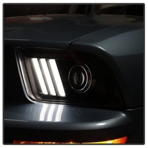 Ford Mustang 2005-2008 Projector Headlights - DRL LED - Black - Image 1