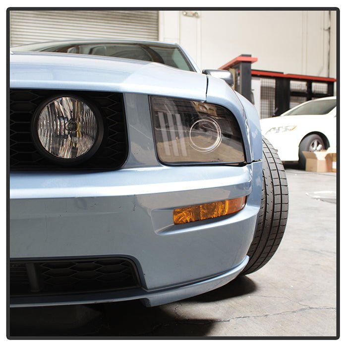 Ford Mustang 2005-2008 Projector Headlights - DRL LED - Black