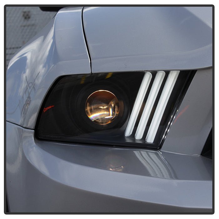 Ford Mustang 2010-2014 Projector Headlights - LED Sequential Turn Signals - Black