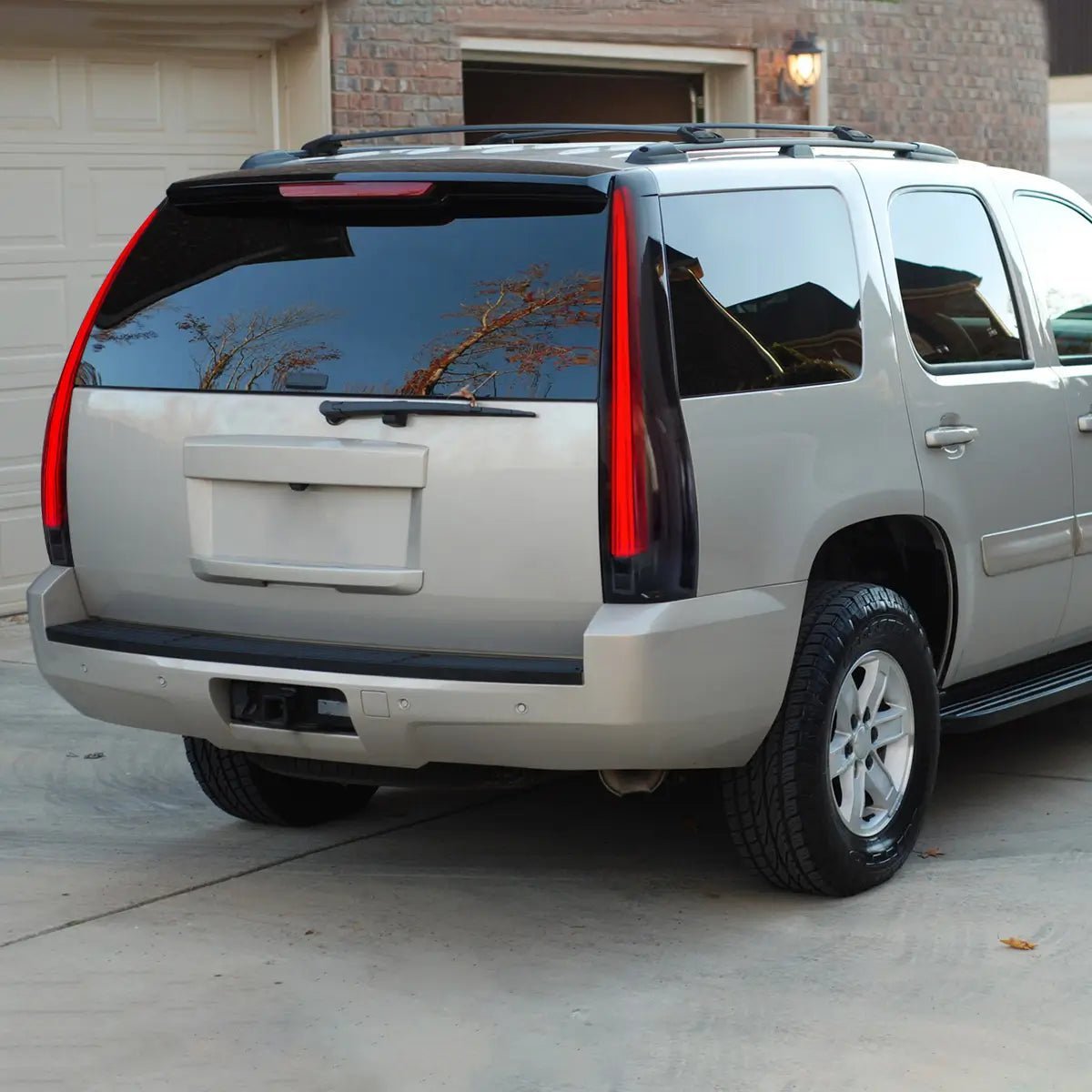 07-14 GMC Yukon Chevrolet Tahoe Suburban 3th Gen (GMT900) Vland LED Tail Lights with Sequential Turn Signal - Image 5